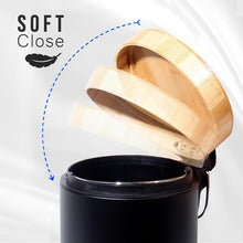 Lade das Bild in den Galerie-Viewer, 3L Mülleimer Bad mit Holzdeckel, Kosmetikeimer mit Absenkautomatik (Soft Close), Badezimmer eimer, Abfalleimer Bad (Schwarz 3L)
