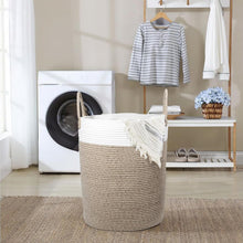 Lade das Bild in den Galerie-Viewer, Wäschekorb mit Henkel, Spielzeug Aufbewahrung, Aufbewahrungsbox Geflochten, Wäschesammler Groß, Aufbewahrungskorb Kinderzimmer (Braun&amp;Weiß, D 38 x H 50 CM)
