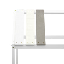 Lade das Bild in den Galerie-Viewer, Spielbett Hausbett 200x90, Tricolor Spleißholzlatten Dekorative Hausform, Rausfallschutz Kinderbett, Massivholz Kinderbett mit Lattenrost, weiß
