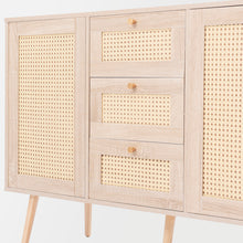 Lade das Bild in den Galerie-Viewer, Kommode mit 2 Türen und 3 Schubladen, Rattan Sonoma Eiche, Verstellbare Ablage, Massivholzfüßen, für Wohnzimmer Schlafzimmer-120 x 82 x 40 cm (B/H/T)
