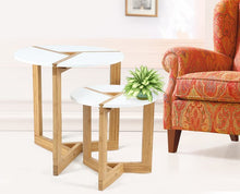 Lade das Bild in den Galerie-Viewer, Beistelltisch, Couchtisch rund aus Bambus Beinen und 3er MDF-Weißplatte, Antike chinesische Verbindungsmechanik, Hingucker in Ihrem Wohnzimmer50*51cm
